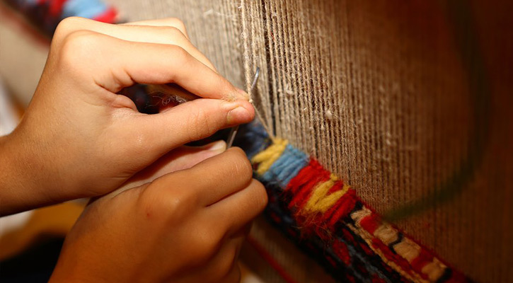 خریدار فرش دستبافت ایرانی